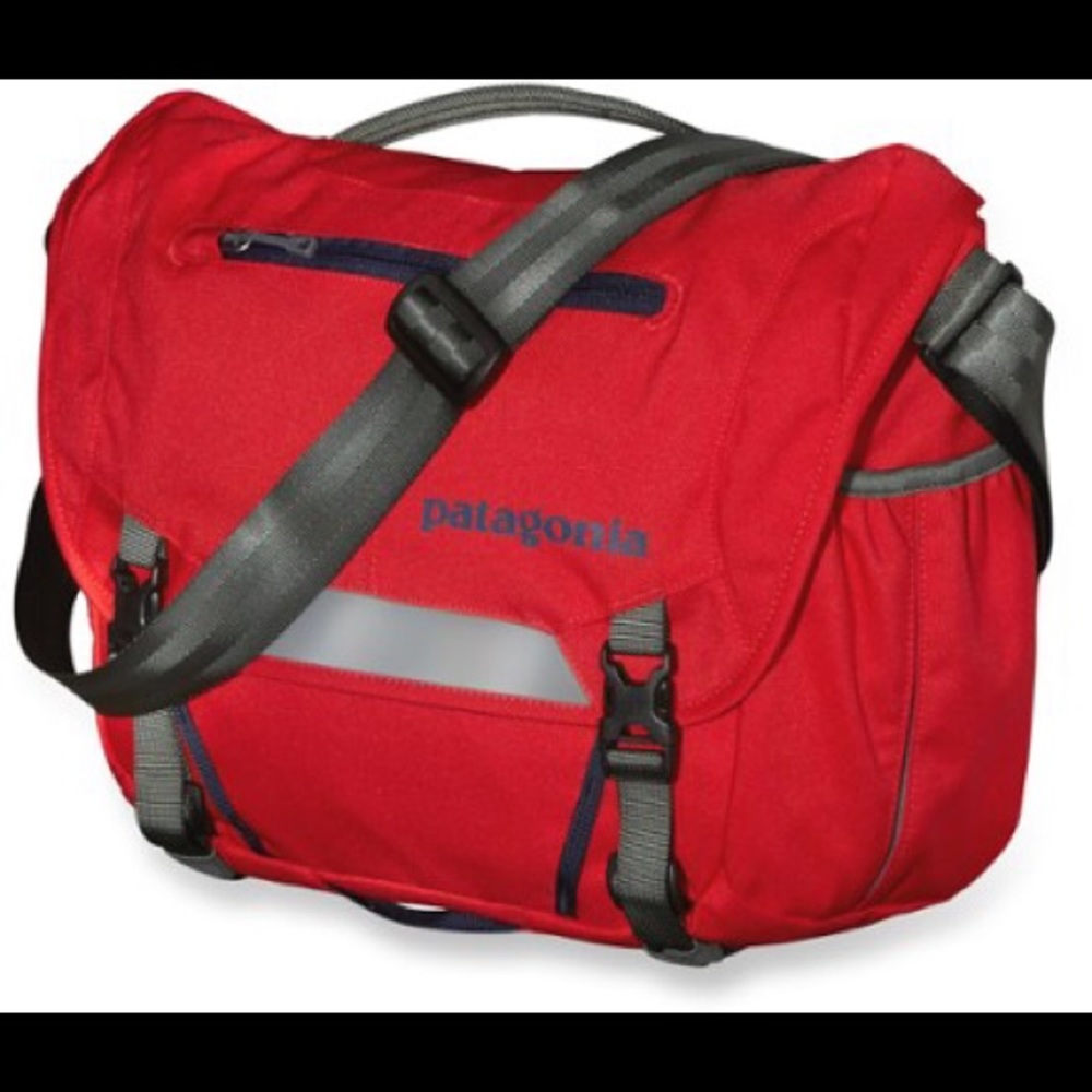 Patagonia Half-Mass Messenger Bag French Red